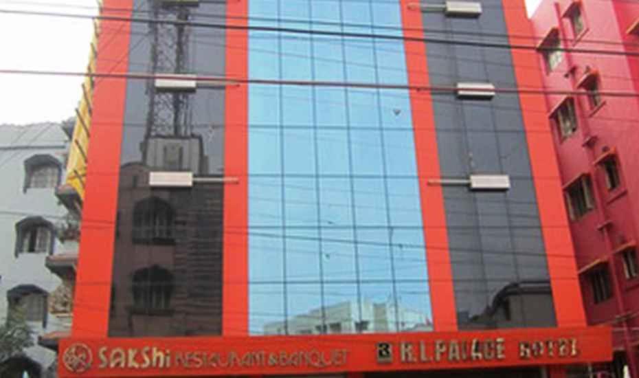 R L Palace Hotel Burnpur Buitenkant foto